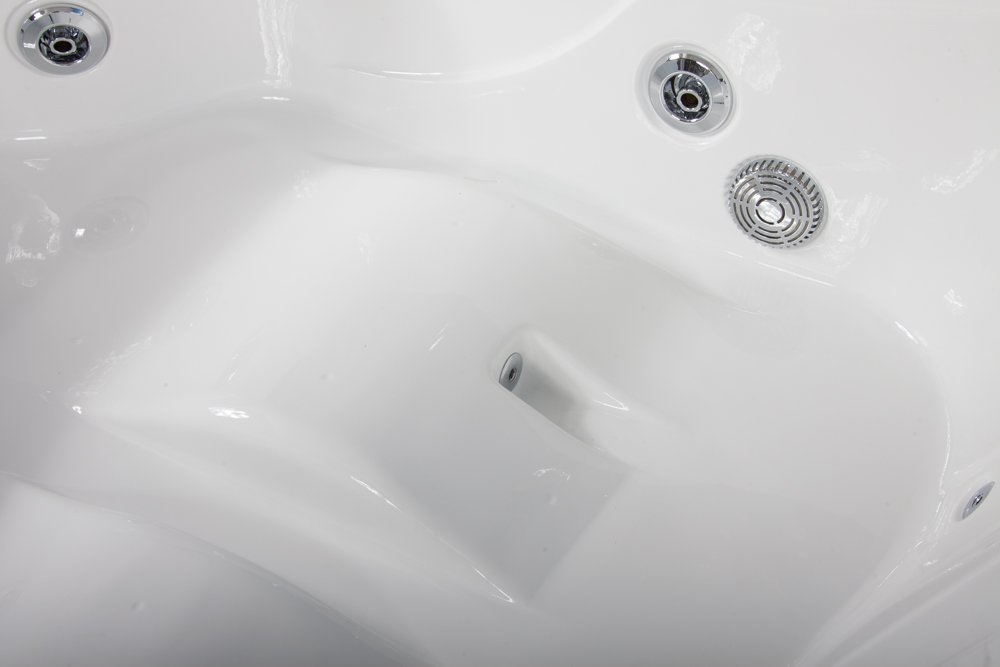 Vasca Idromassaggio LuxuryRoom 180x140 Duo di Design con Cromoterapia