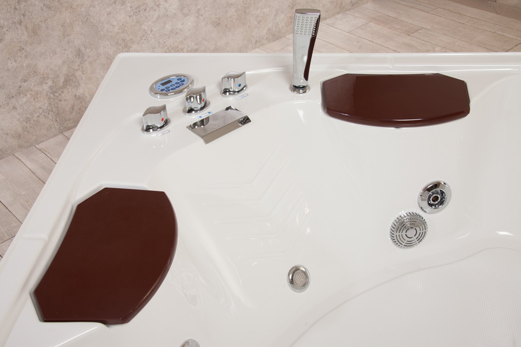 Vasca Idromassaggio Katrin 150x150 con Riscaldamento di Design