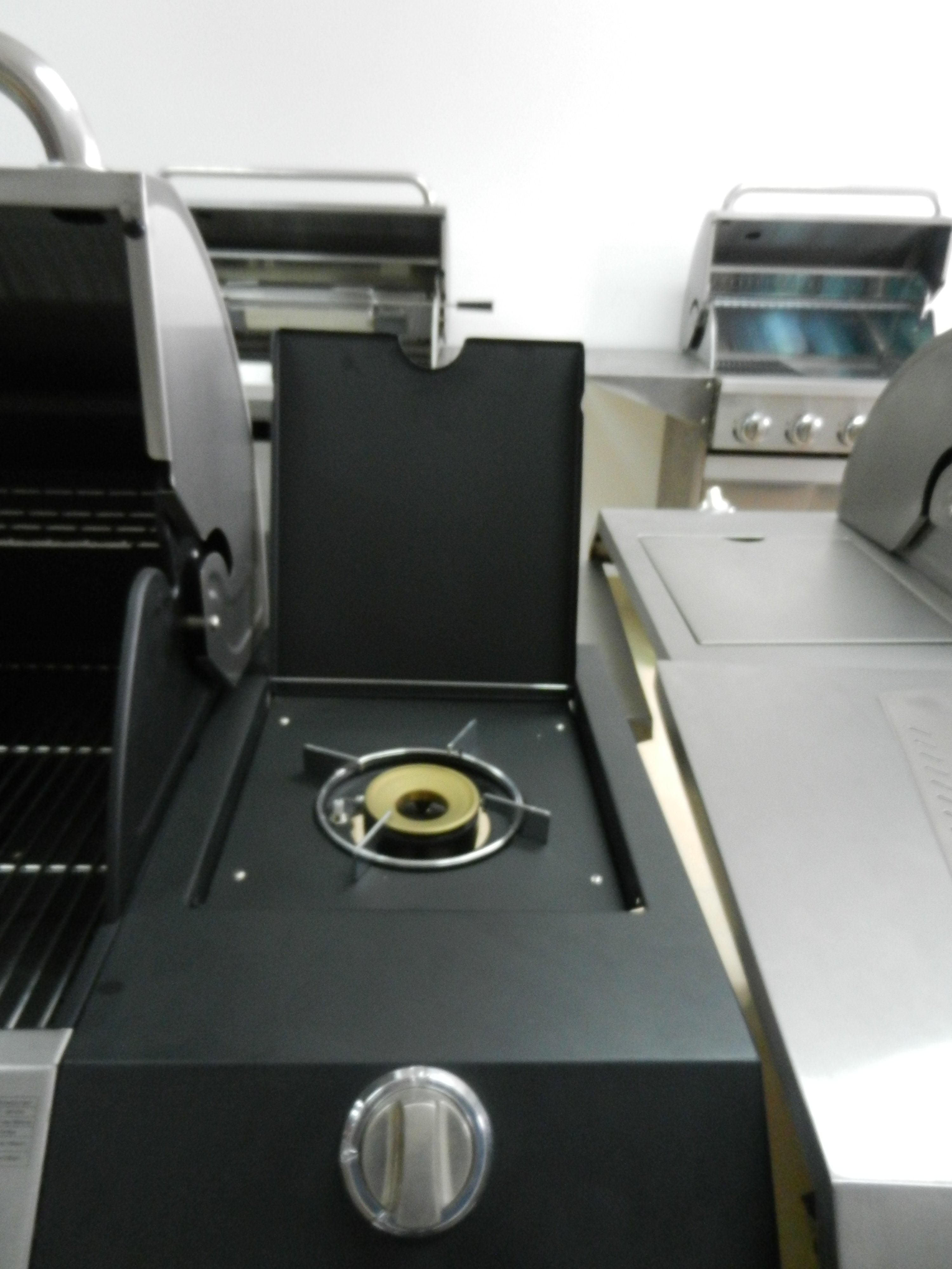 Barbecue a Gas GPL e Metano Black Inox a 3 Fuochi