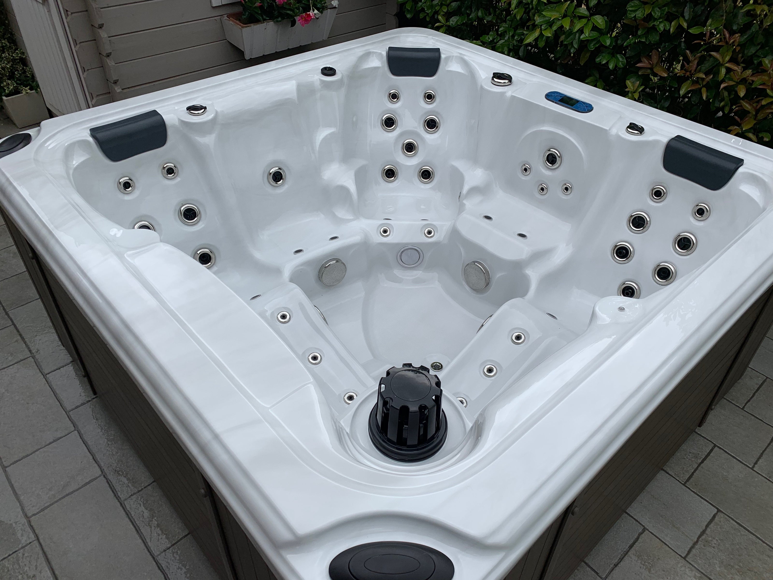 Minipiscina Vasca Idromassaggio SPA Zen da Esterno 220x220 cm