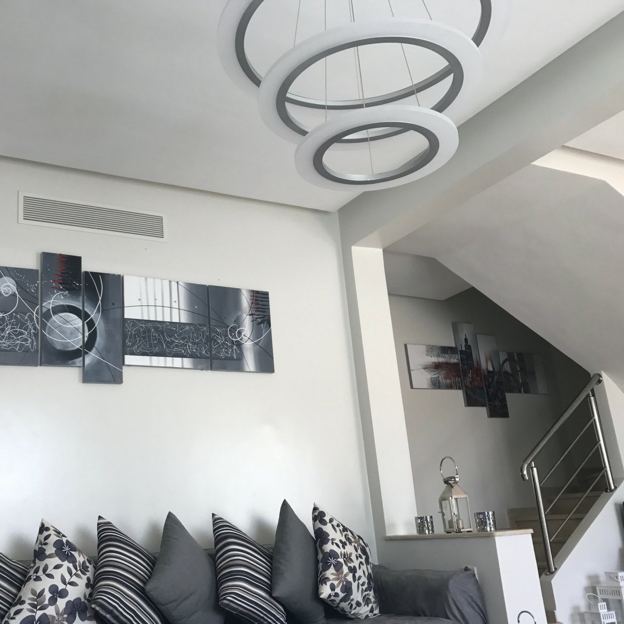 Lampadario a Sospensione Led Round 3T per Salotto di Design Moderno