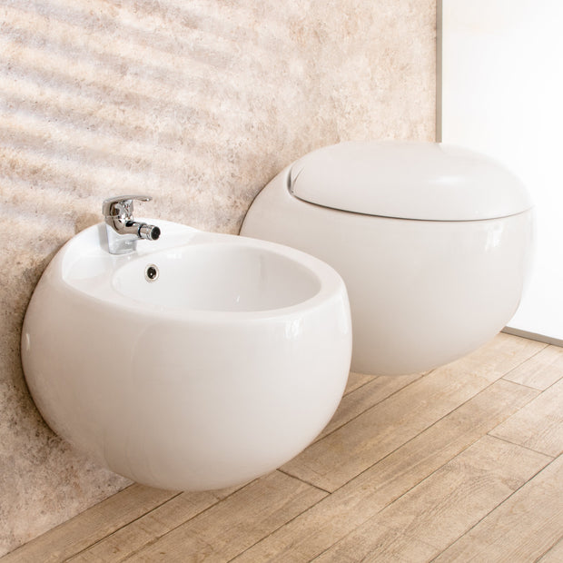 Sanitari Sospesi Wind design in Ceramica Wc con copri vaso+Bidet