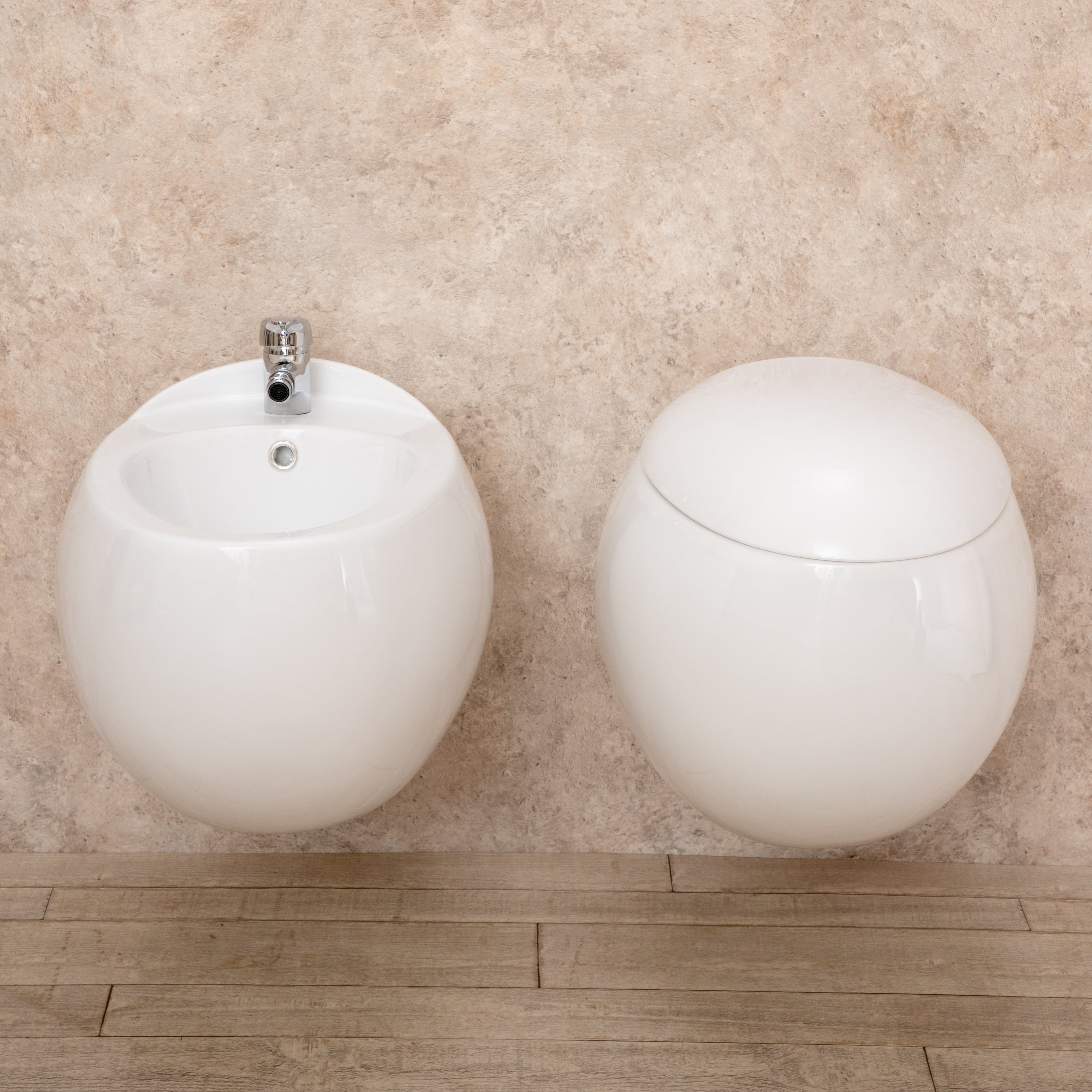 Sanitari Sospesi Wind design in Ceramica Wc con copri vaso+Bidet