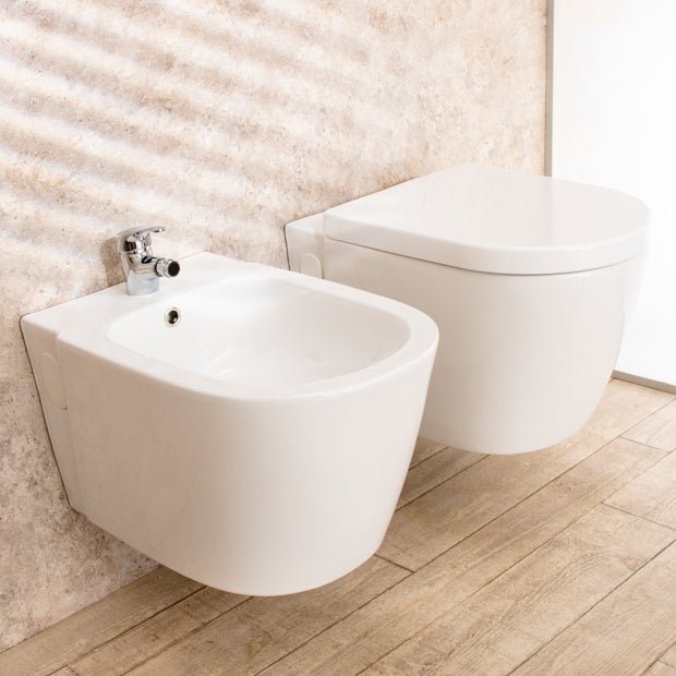 Sanitari Bagno Sospesi Easy in Ceramica Wc con Sedile e Bidet