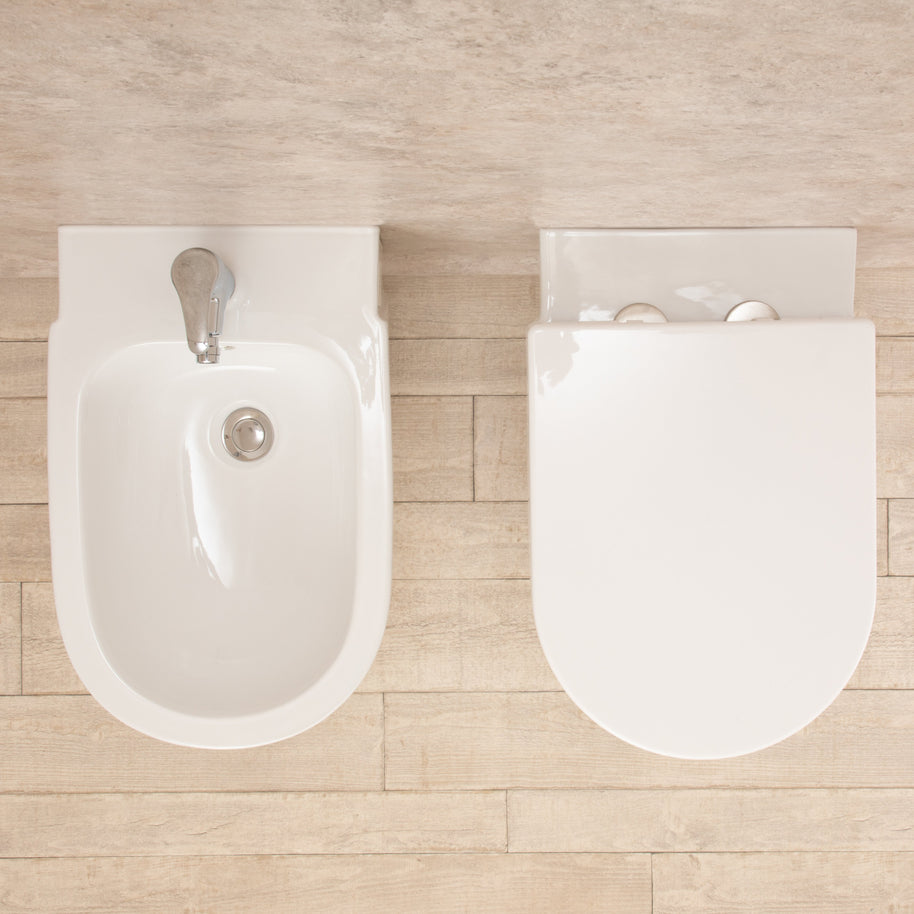 Sanitari Bagno Sospesi Easy in Ceramica Wc con Sedile e Bidet