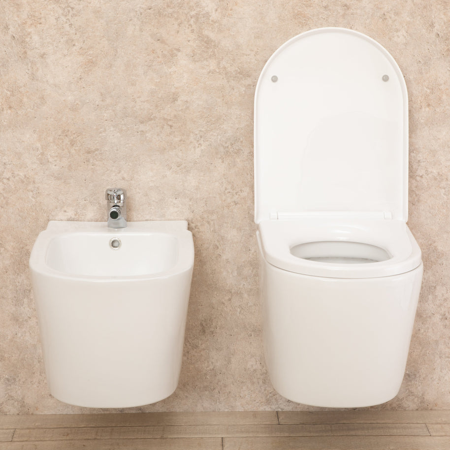 Sanitari Bagno Sospesi Easy in Ceramica Wc con Sedile e Bidet