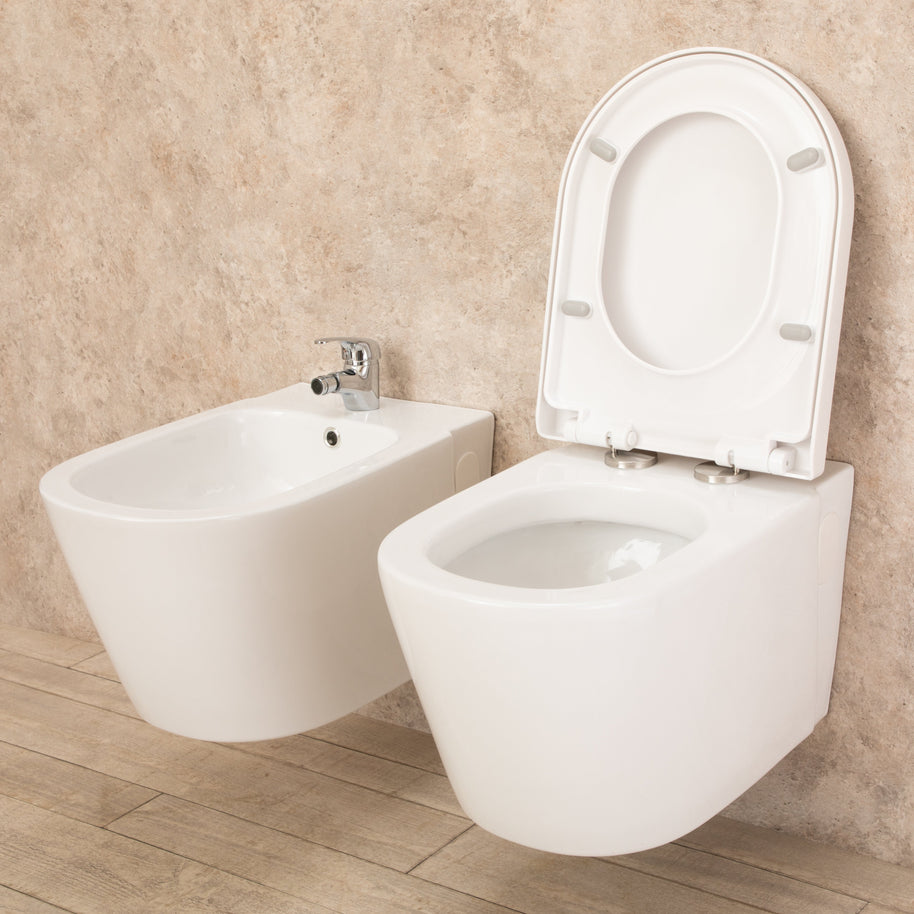 Sanitari Bagno Sospesi Easy in Ceramica Wc con Sedile e Bidet