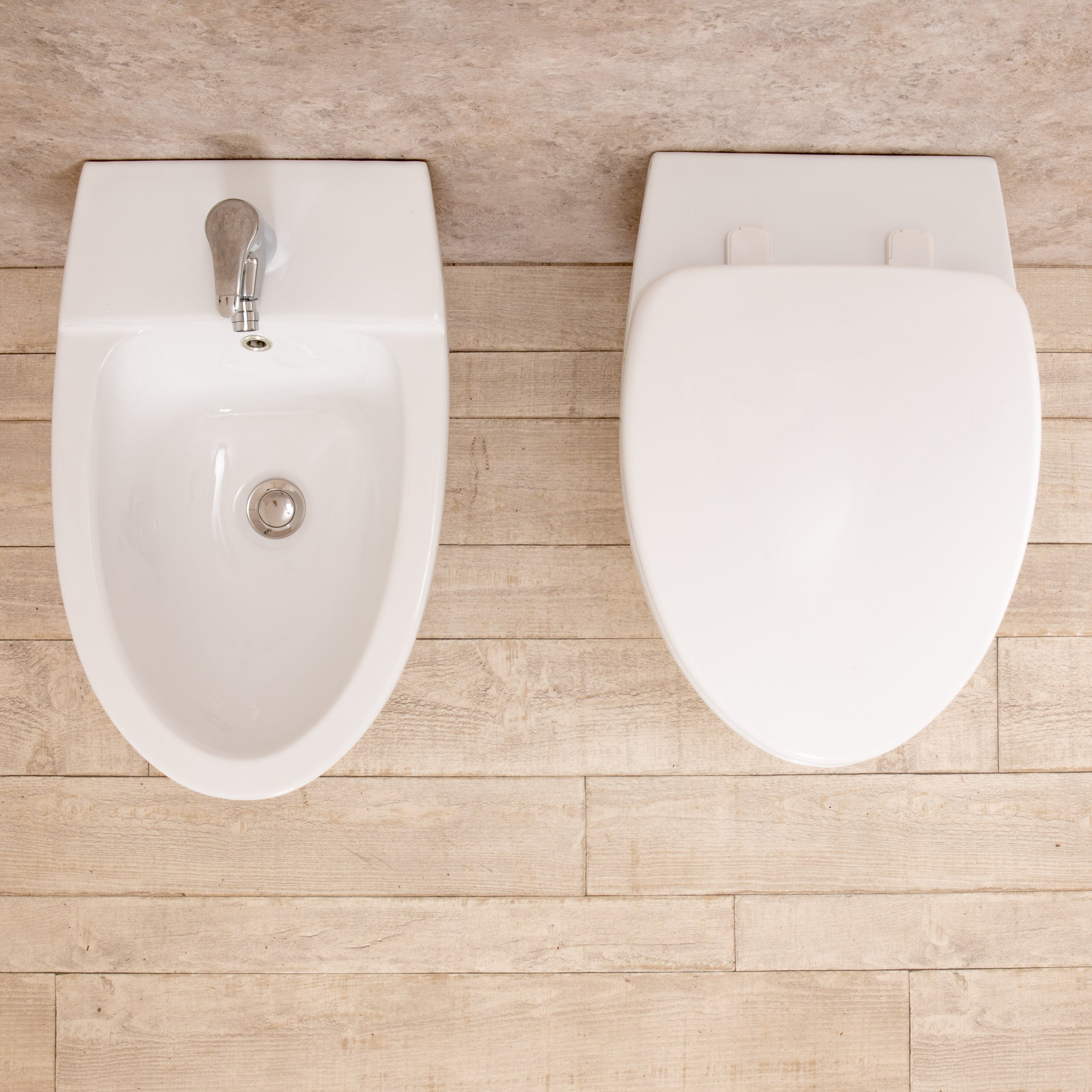 Sanitari Bagno Round Filo parete in Ceramica Wc con Sedile + Bidet