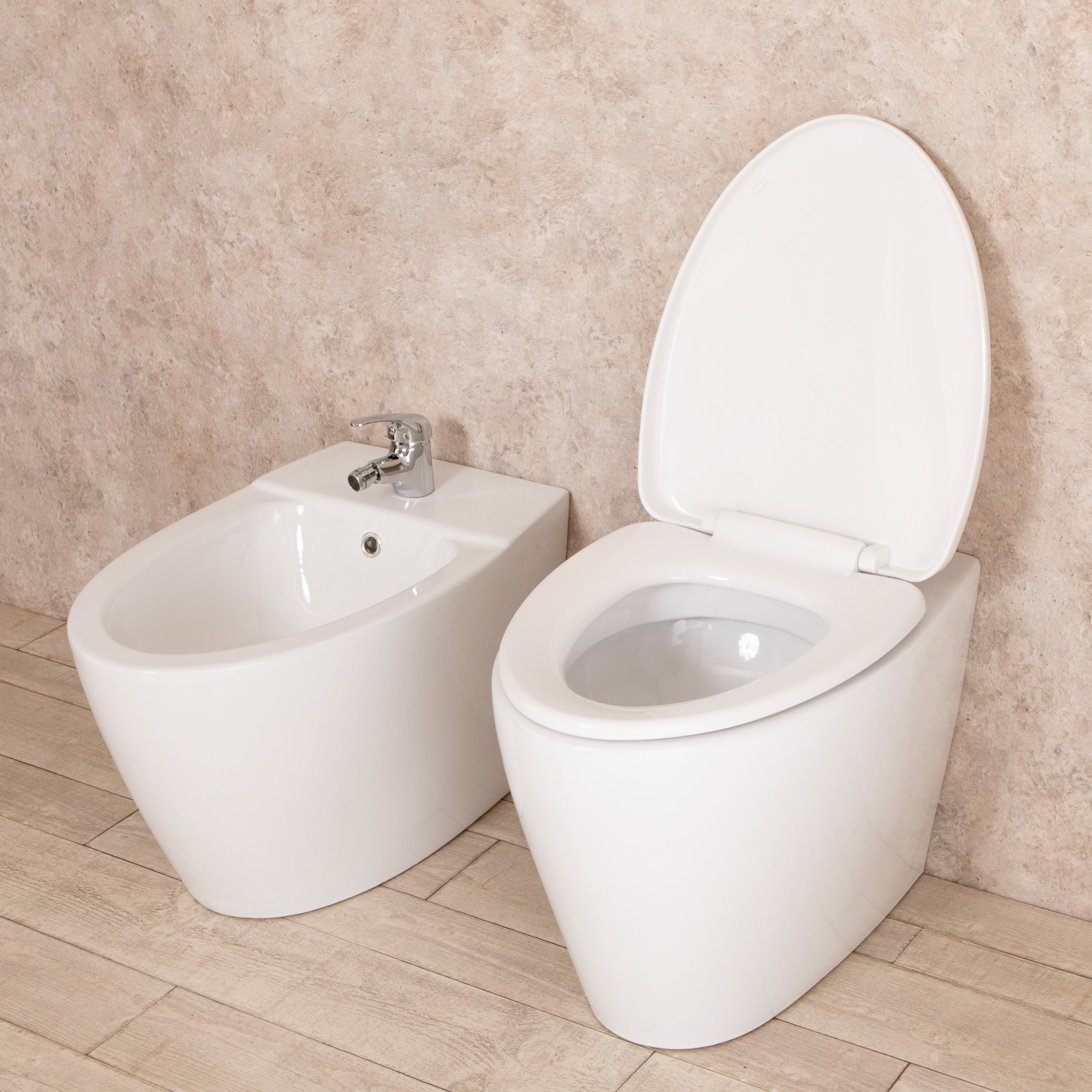 Sanitari Bagno Round Filo parete in Ceramica Wc con Sedile + Bidet