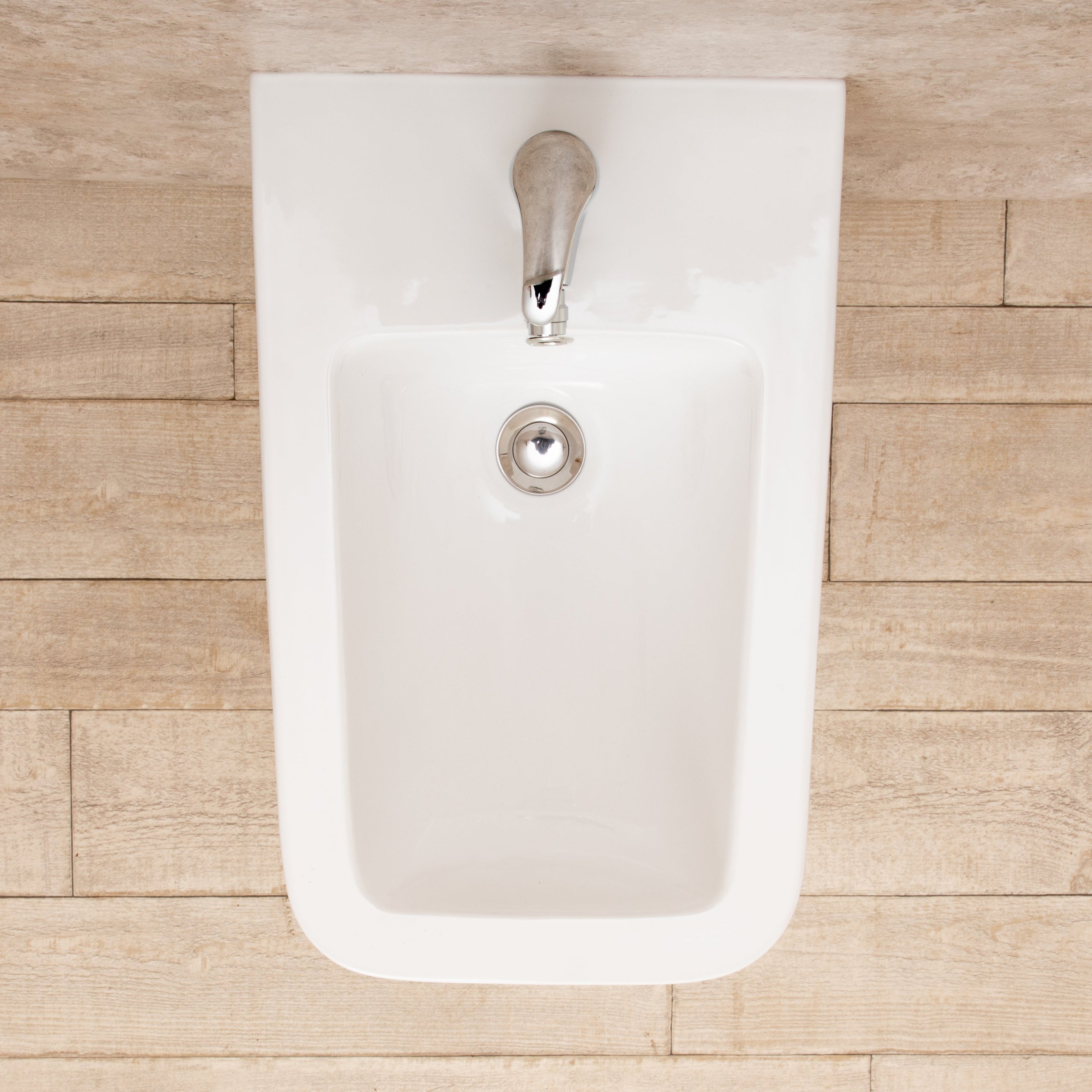 Bidet Sospeso Minimal di design L36xP57xA32cm