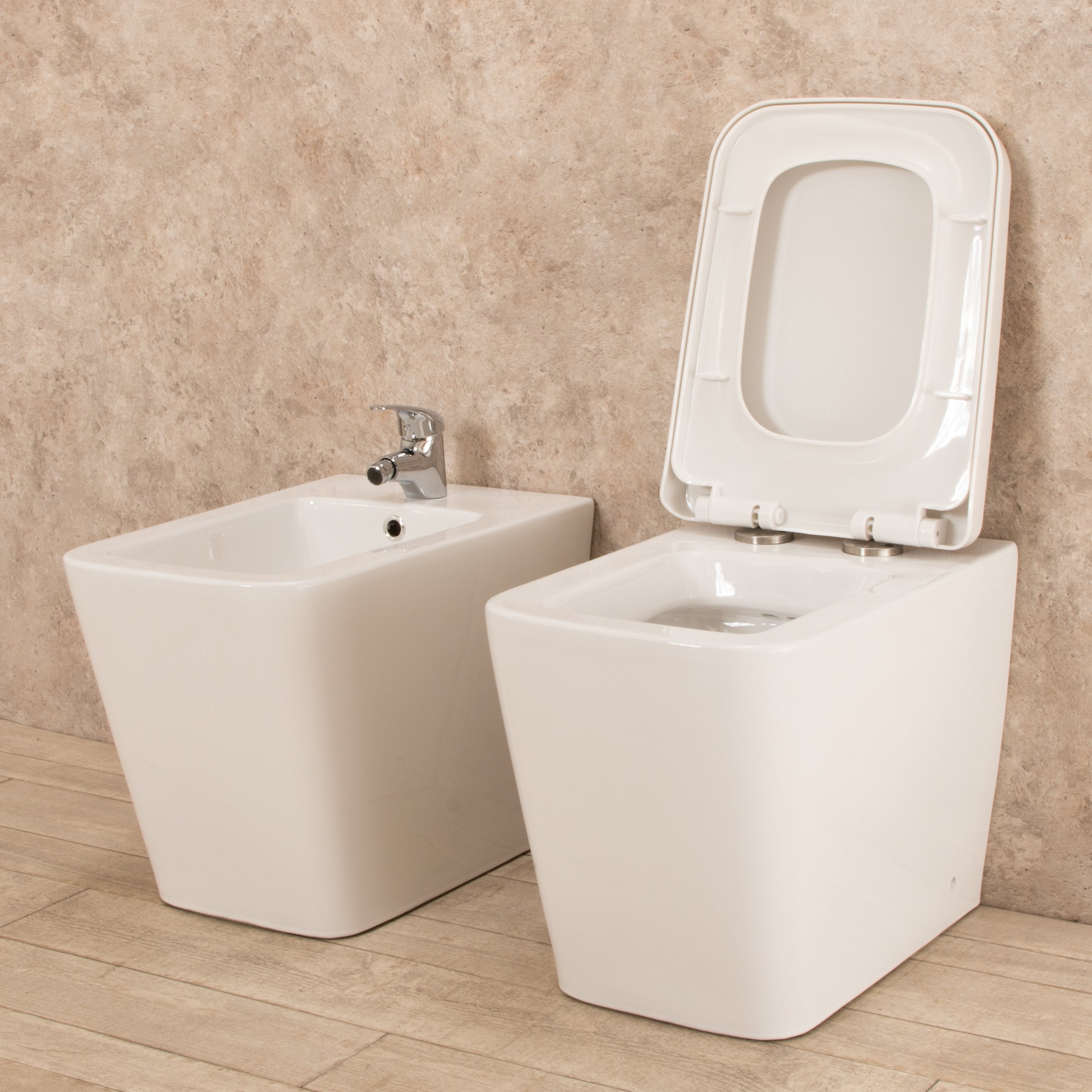 Sanitari Bagno Filo parete Minimal Wc con Sedile+Bidet in Ceramica