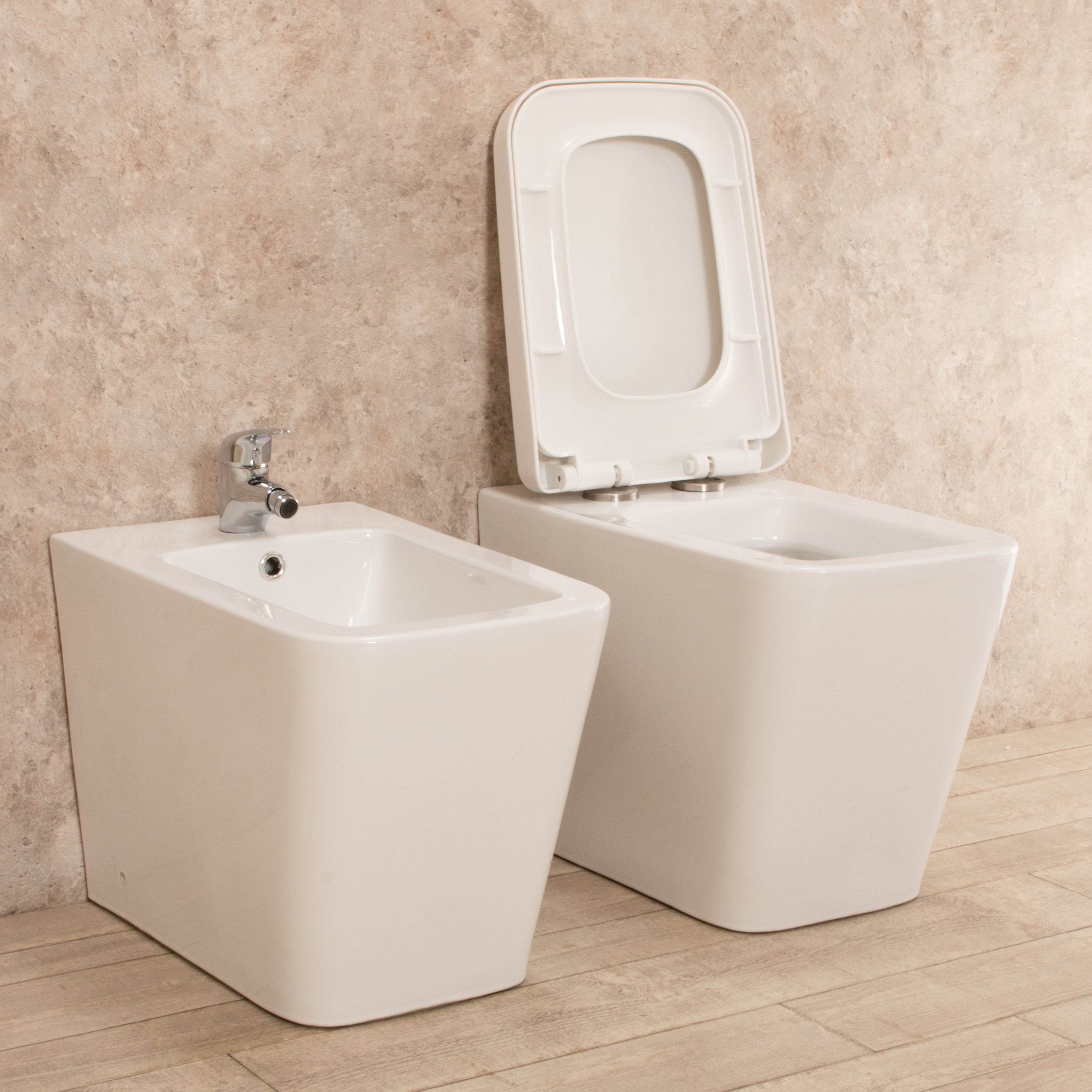 Sanitari Bagno Filo parete Minimal Wc con Sedile+Bidet in Ceramica