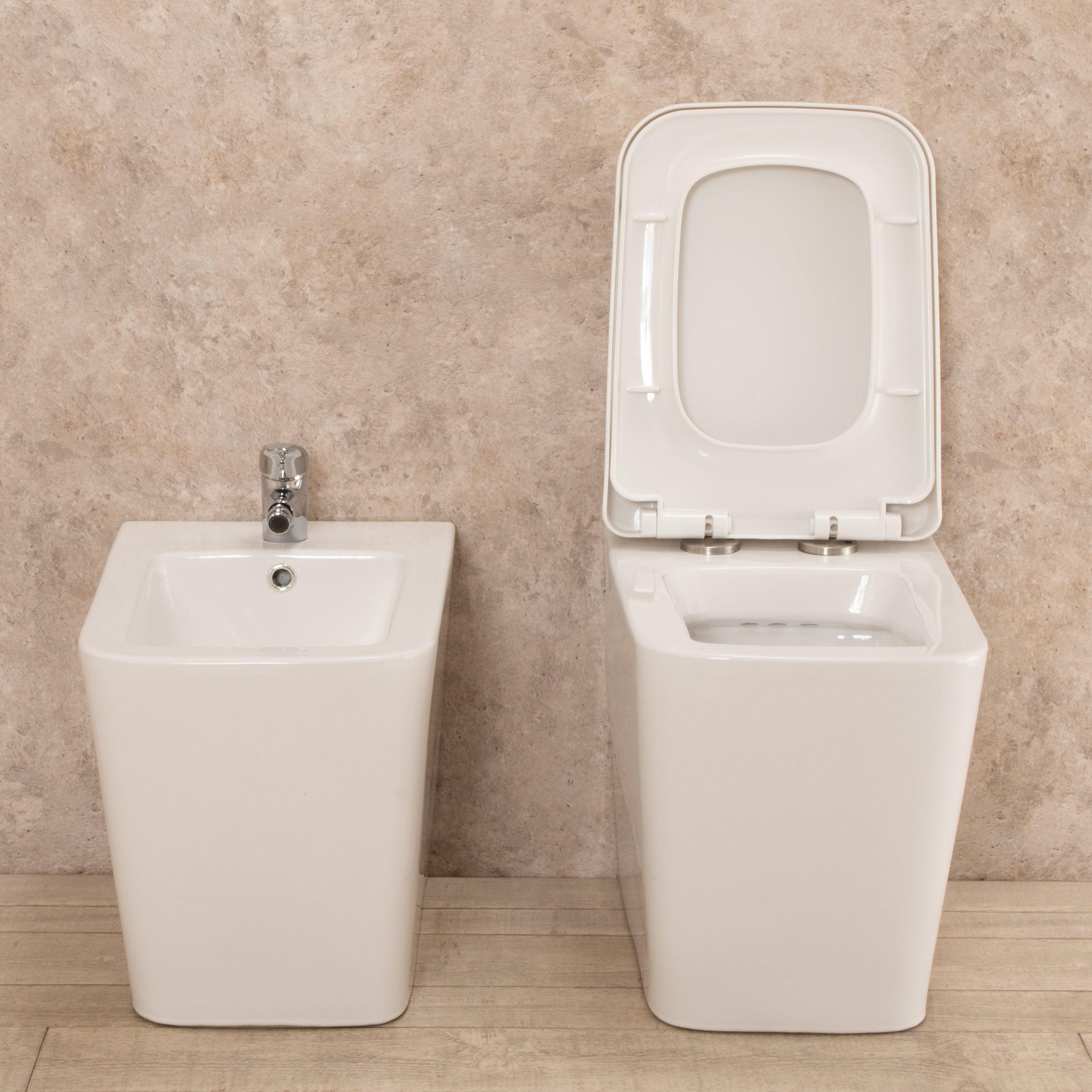Sanitari Bagno Filo parete Minimal Wc con Sedile+Bidet in Ceramica