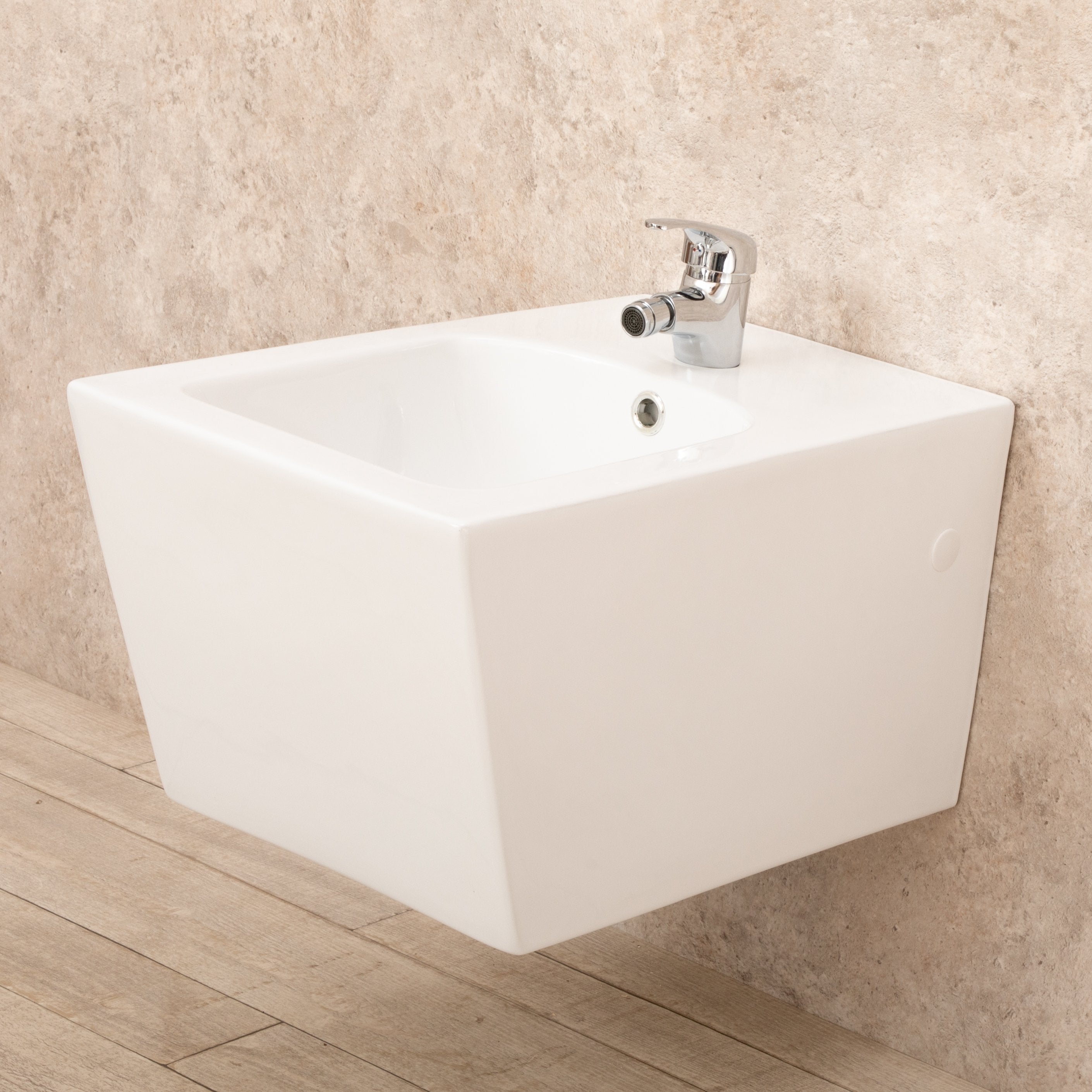 Bidet Sospeso Square in ceramica di design L35.5xP55.5xA36.5 cm