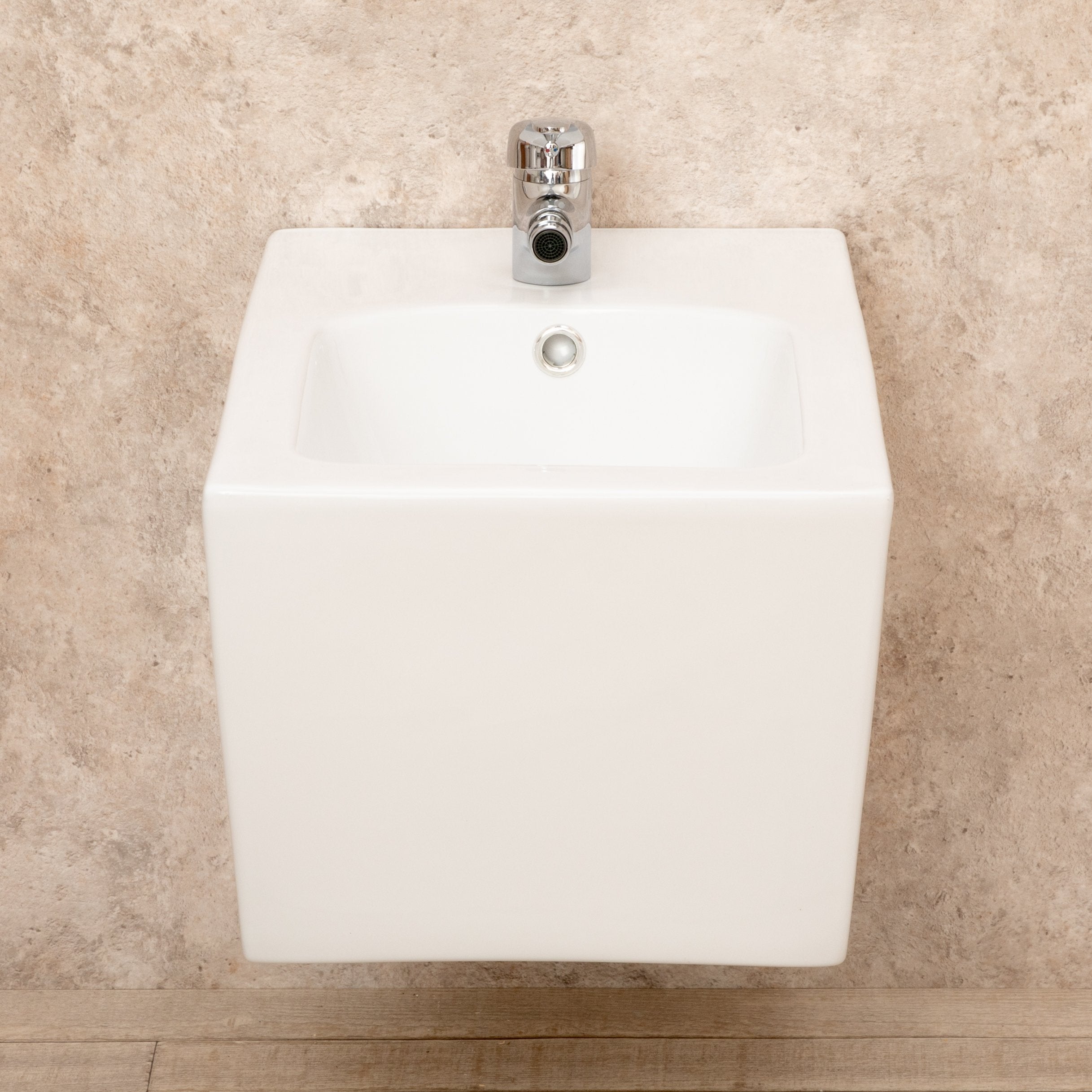 Bidet Sospeso Square in ceramica di design L35.5xP55.5xA36.5 cm