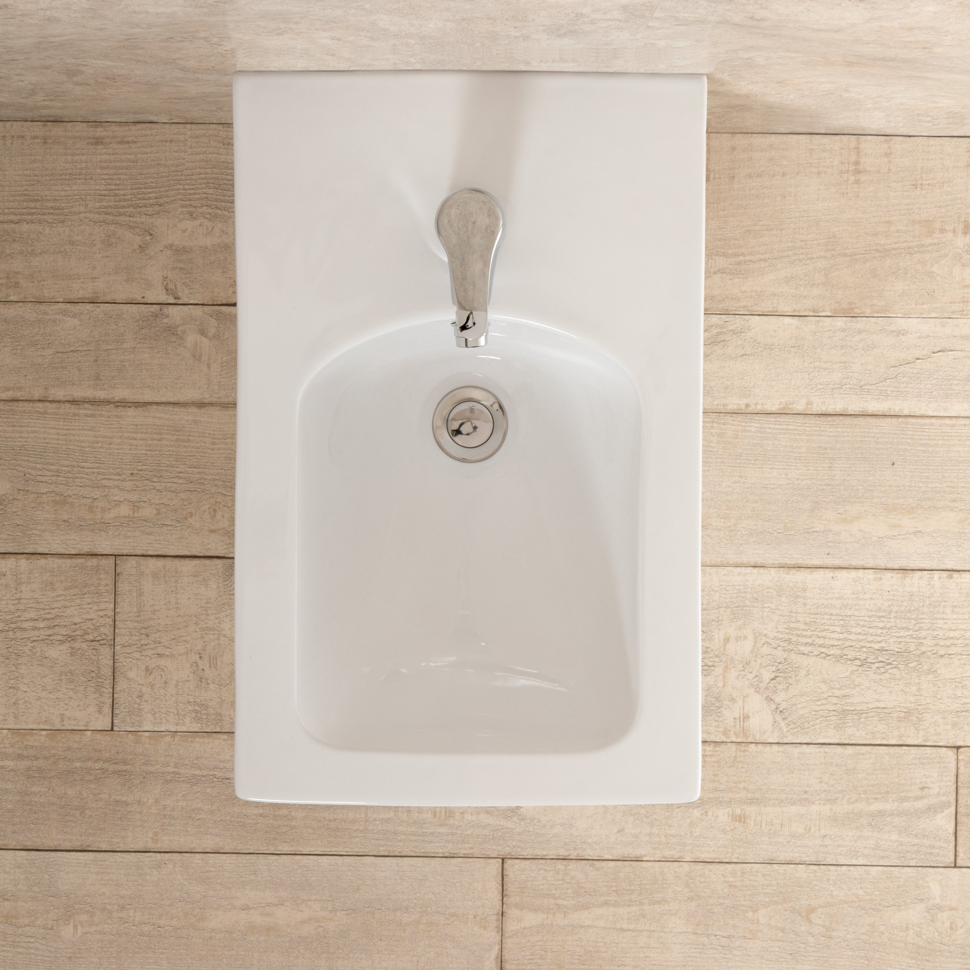 Bidet Filo Parete Square in ceramica di design L35.5xP55.5xA39.5 cm