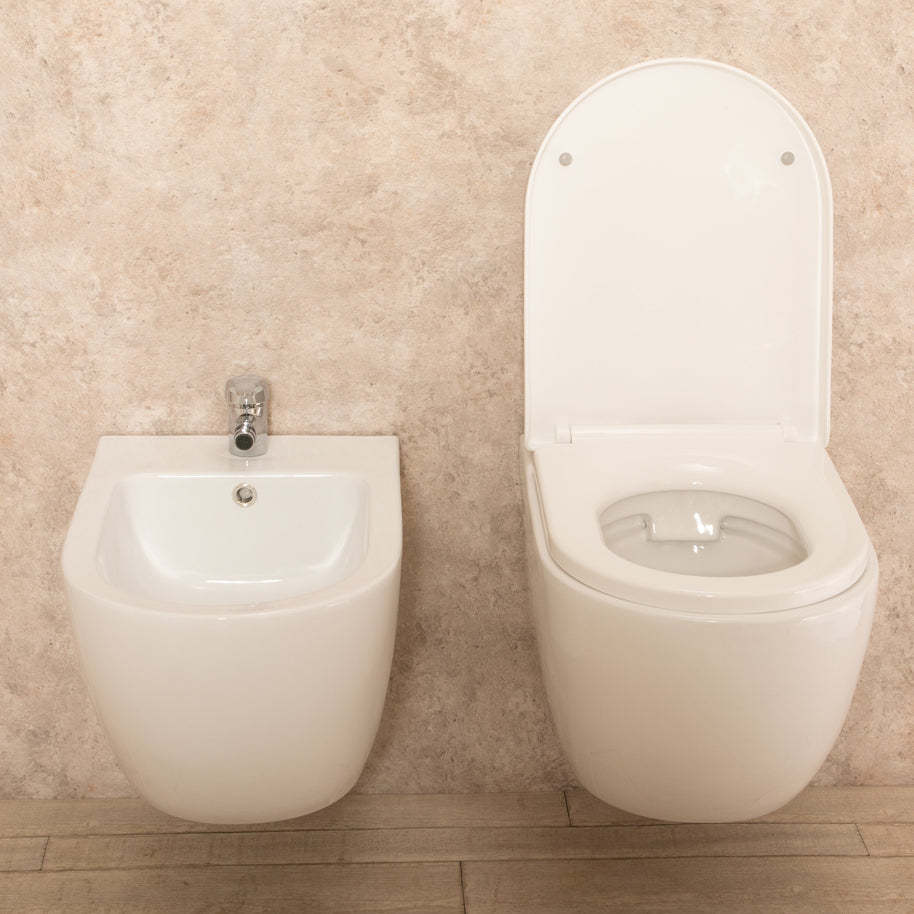 Sanitari Sospesi Vortix in Ceramica Wc senza brida Tavoletta e Bidet