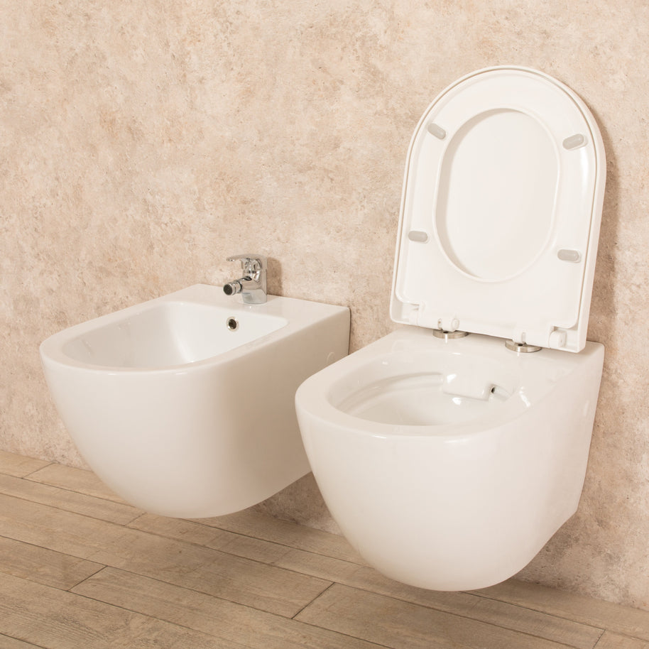 Sanitari Sospesi Vortix in Ceramica Wc senza brida Tavoletta e Bidet