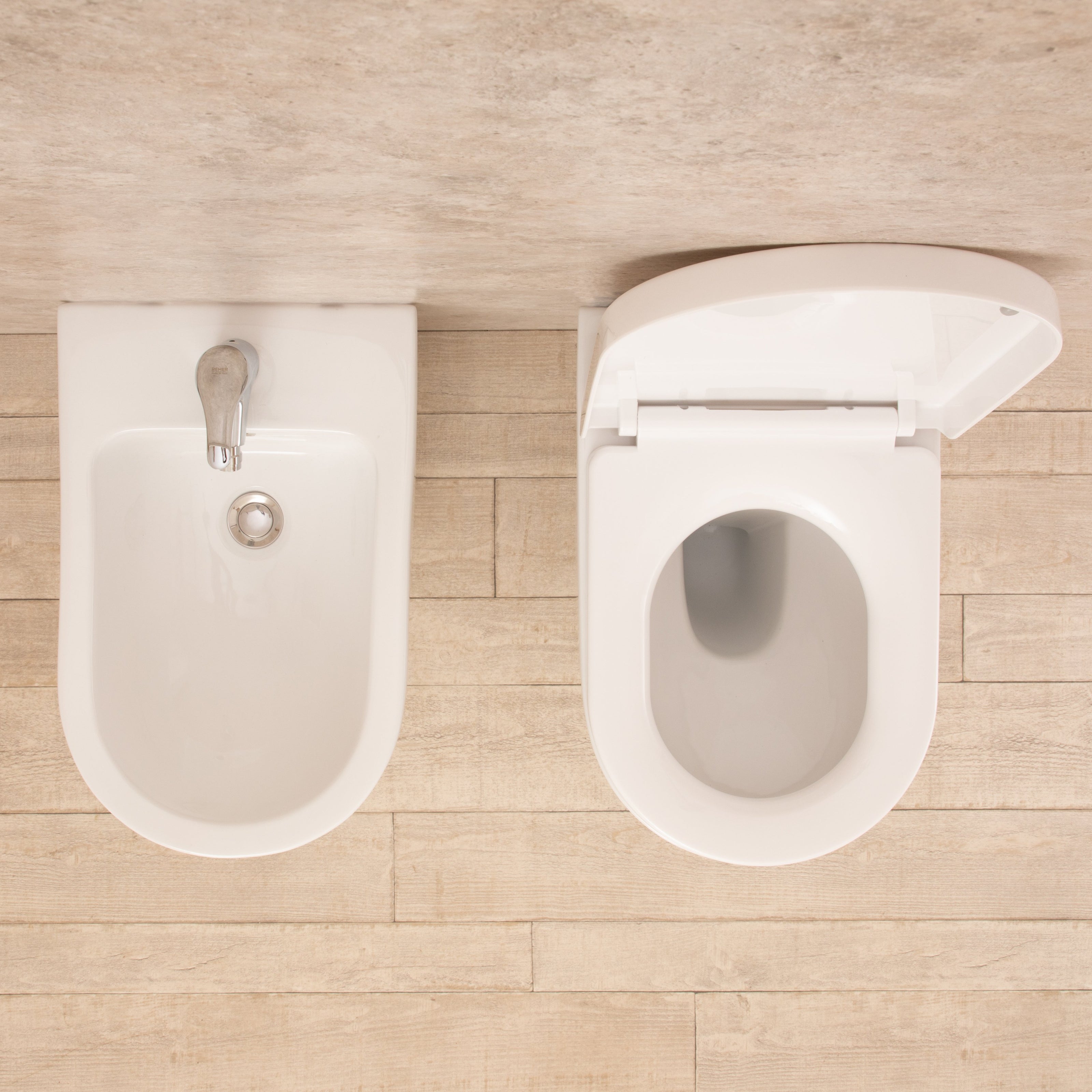 Sanitari Filo Parete Vortix WC senza brida con Seduta e Bidet