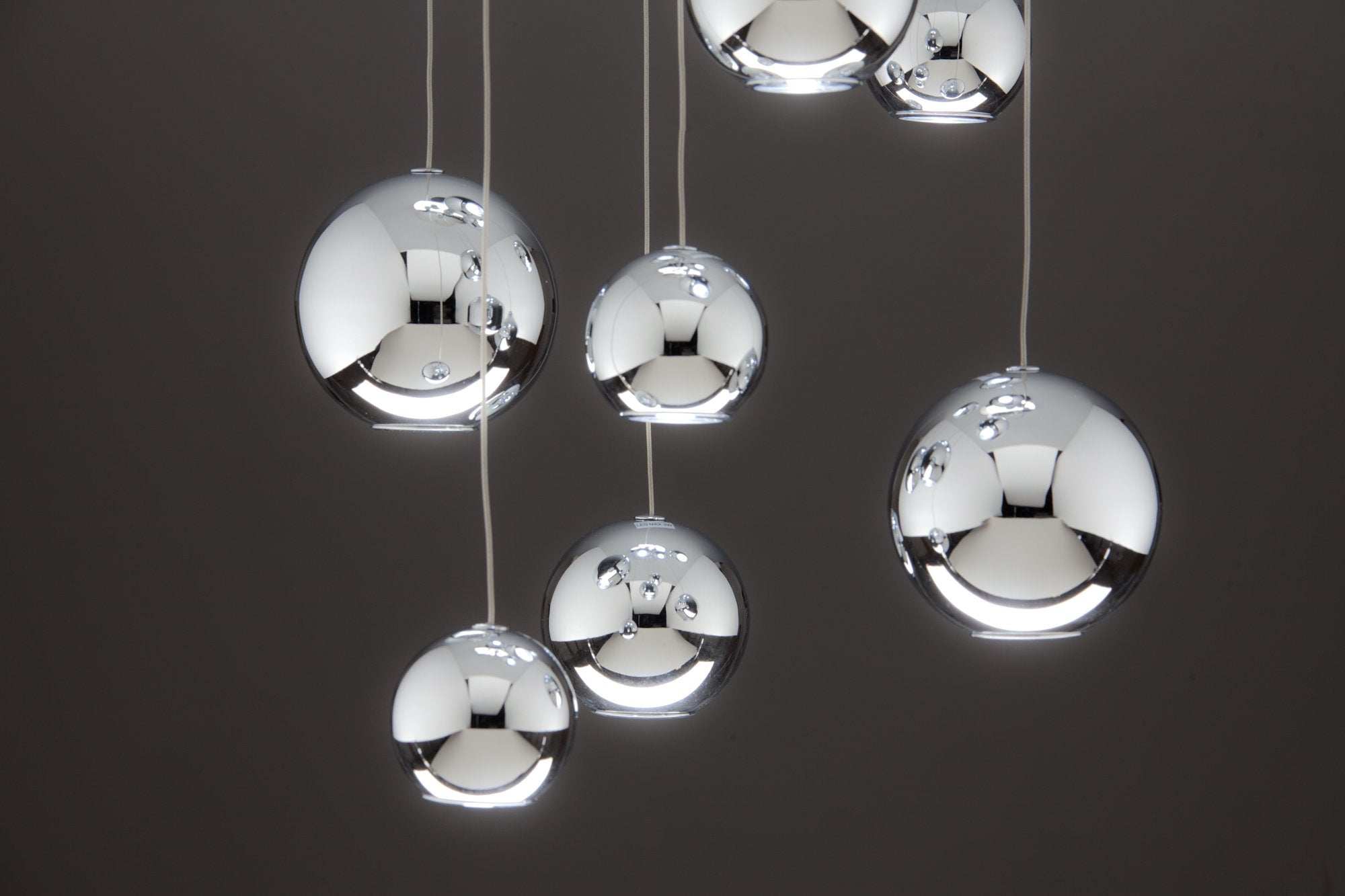 Lampadario a Sospensione Led Sfere Design Moderno