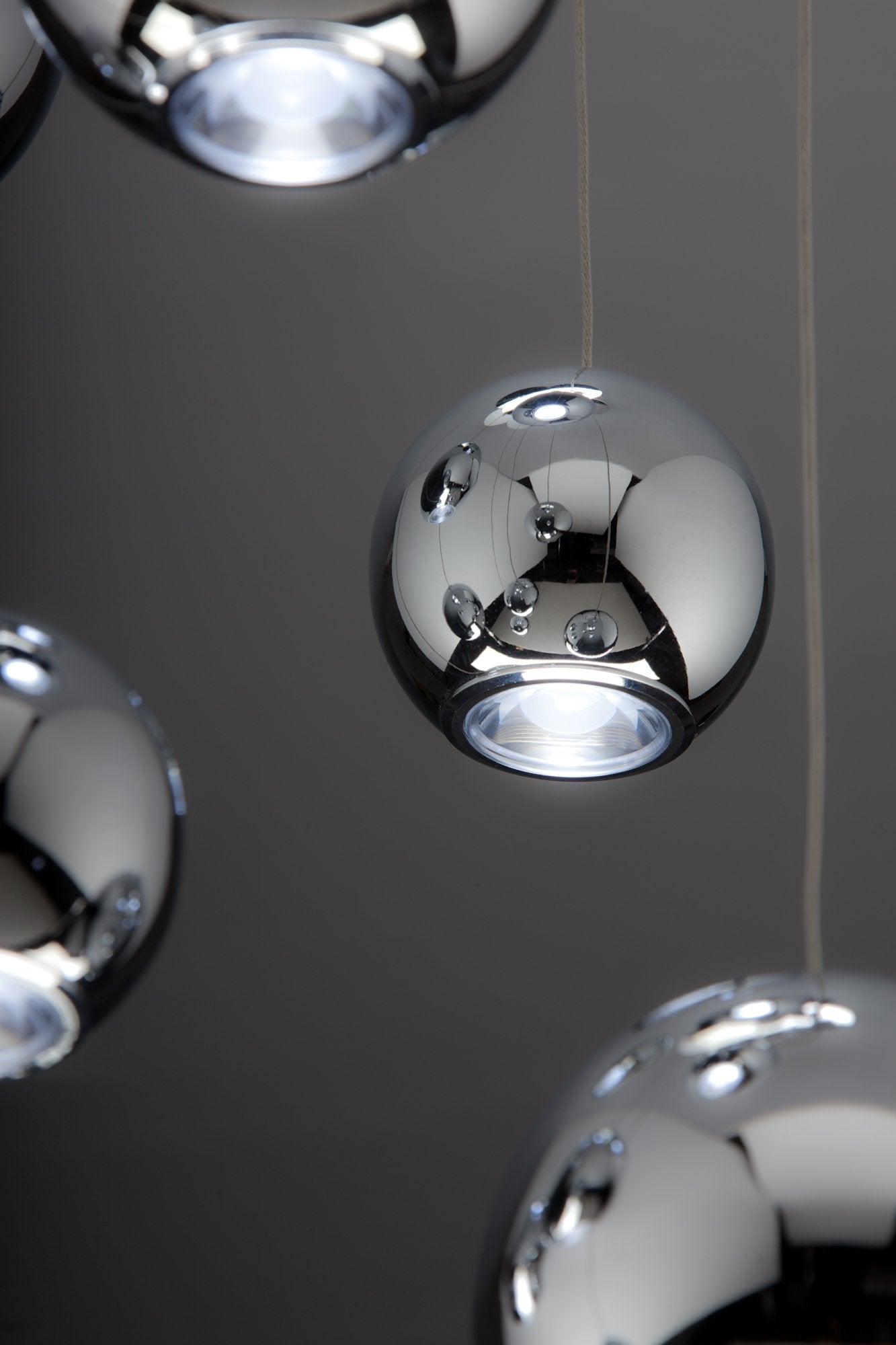 Lampadario a Sospensione Led Sfere Design Moderno