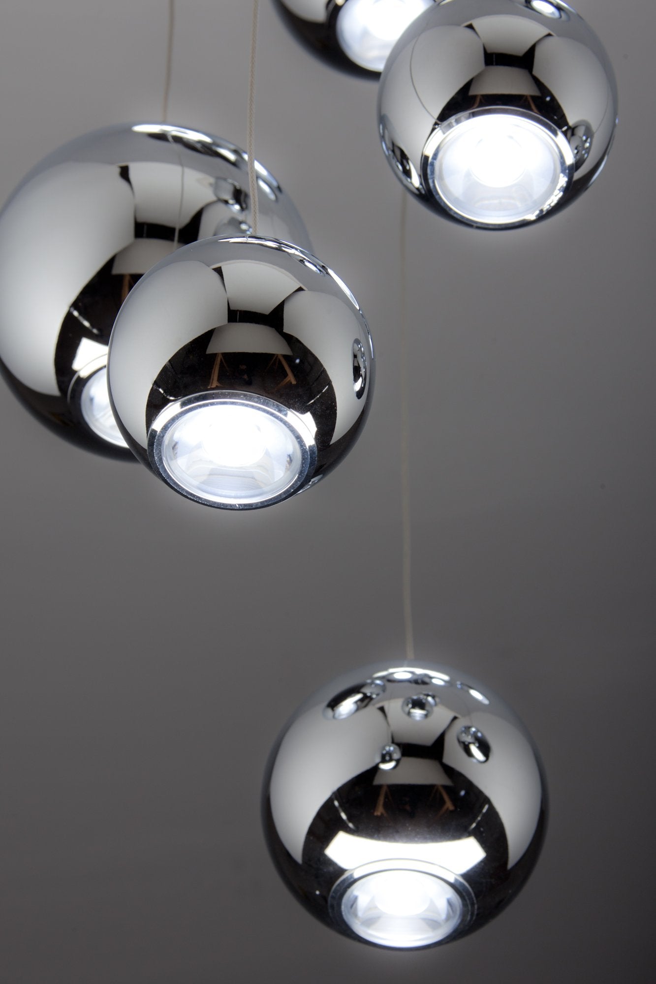 Lampadario a Sospensione Led Sfere Design Moderno