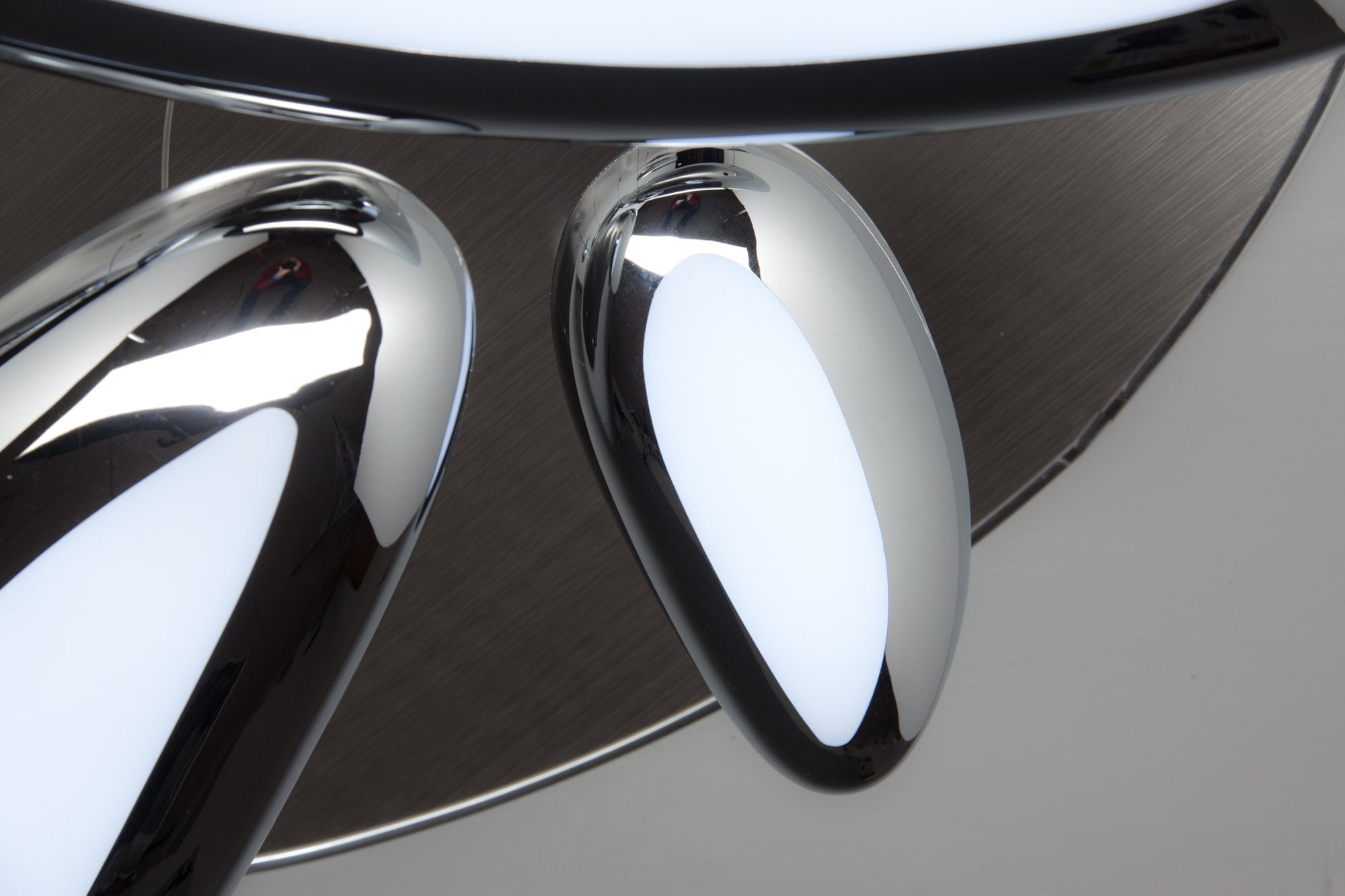 Lampadario a Led Drop Design 6B con Luce Calda Moderno