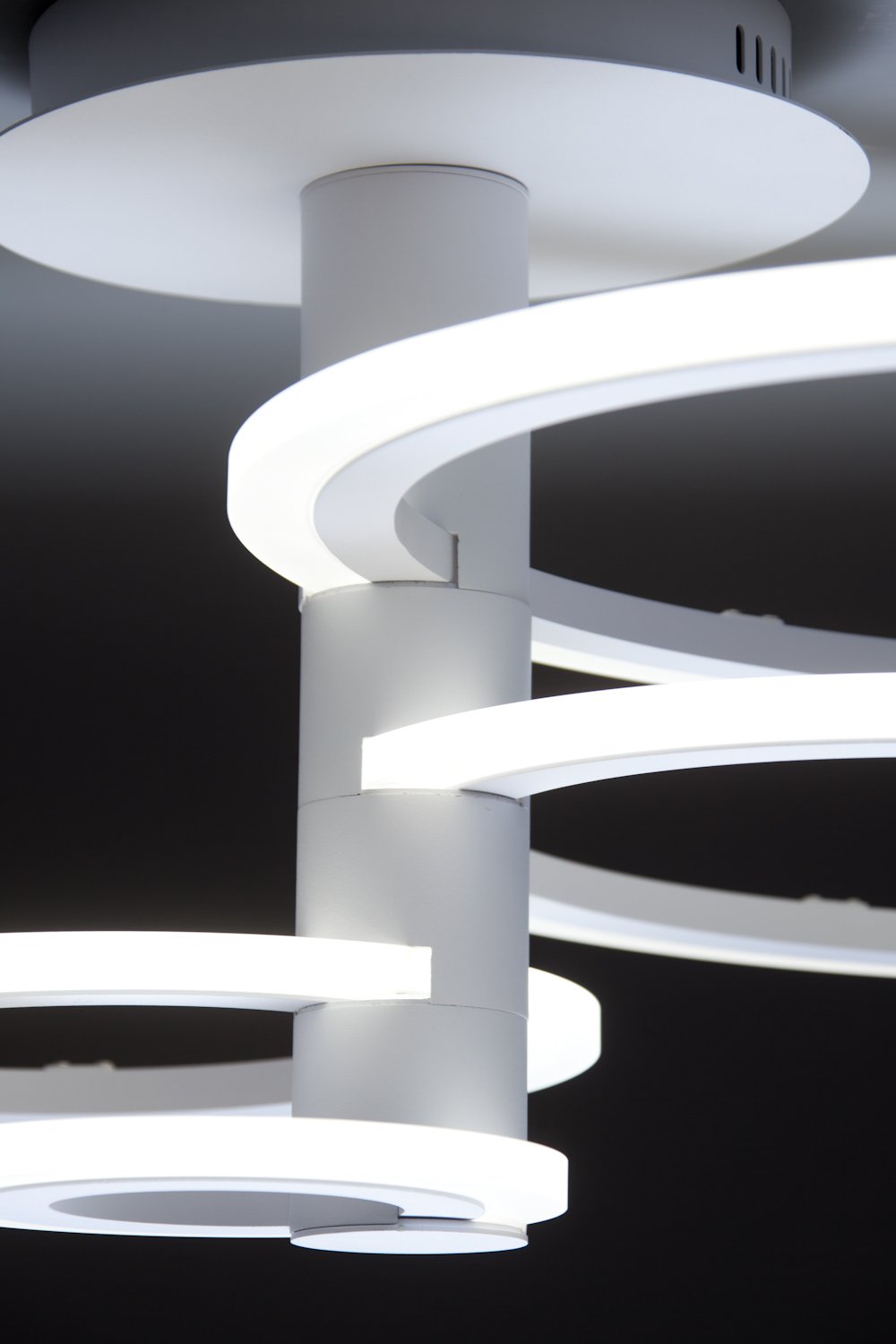 Lampadario a Led Round 4C di Design con Luce Calda Moderno