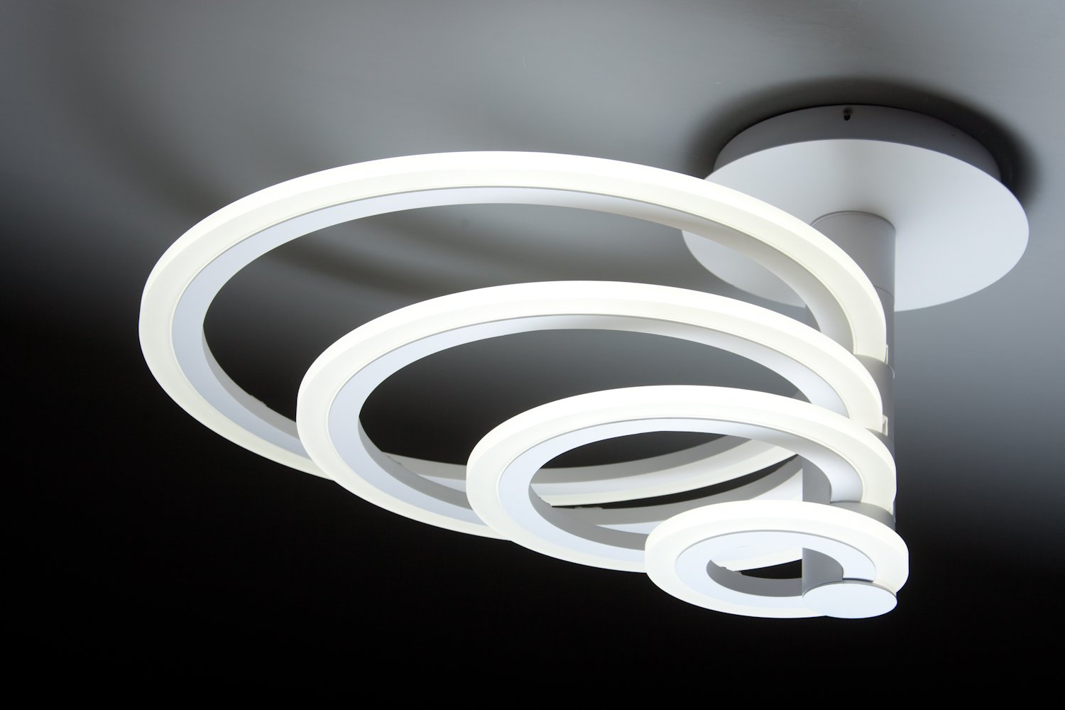 Lampadario a Led Round 4C di Design con Luce Calda Moderno