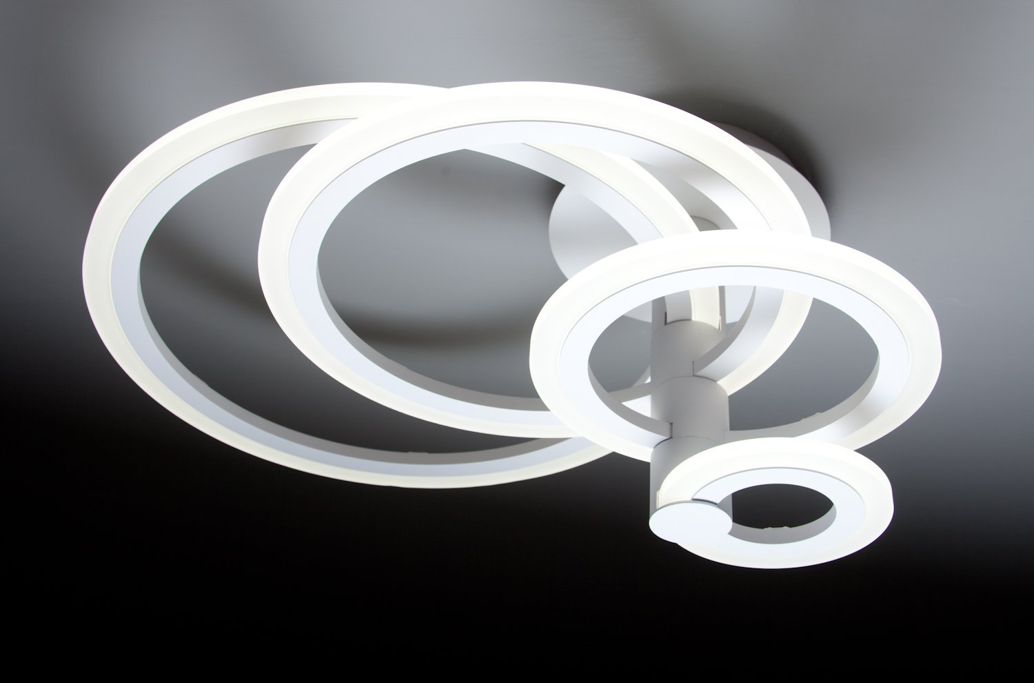 Lampadario a Led Round 4C di Design con Luce Calda Moderno