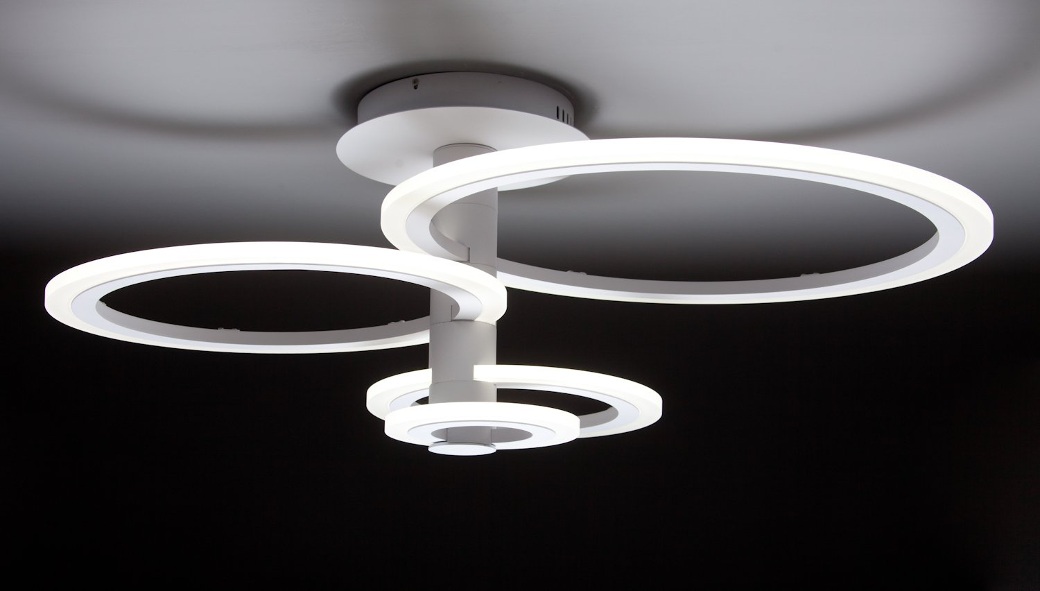 Lampadario a Led Round 4C di Design con Luce Calda Moderno