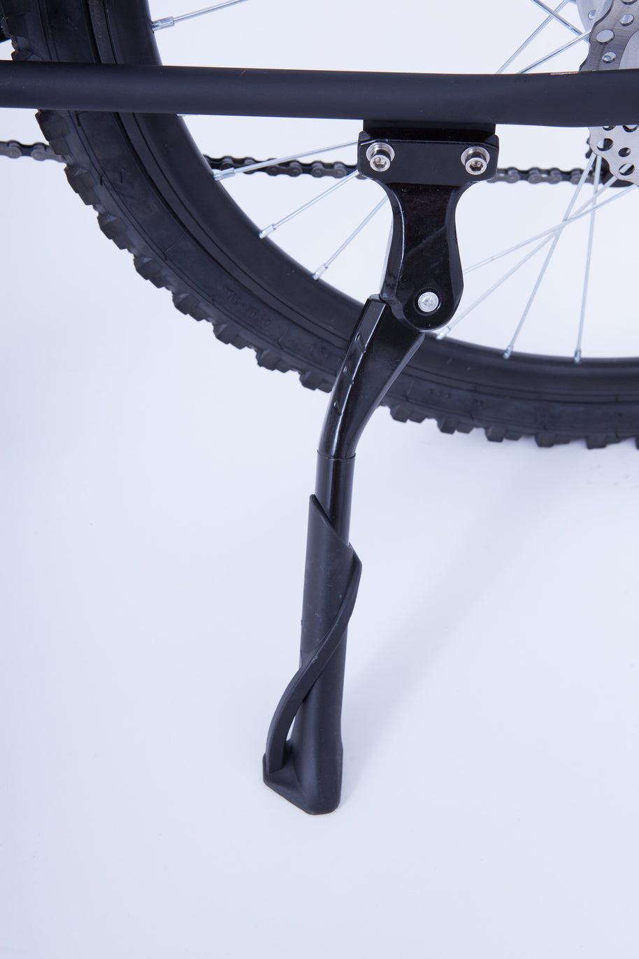Mountain Bike Elettrica IFM Bianco Nero con Batteria Litio 36V/8Ah
