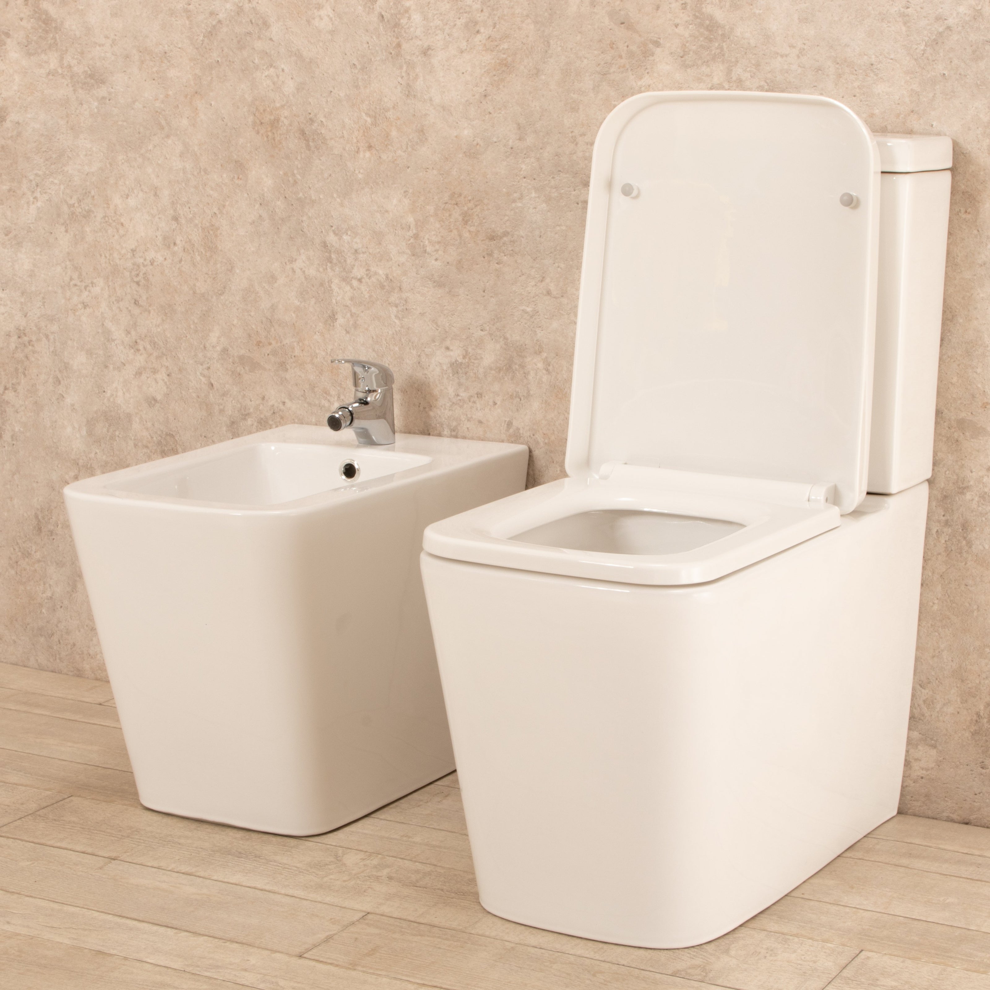sanitari con cassetta esterna Minimal Wc con Tavoletta e Bidet