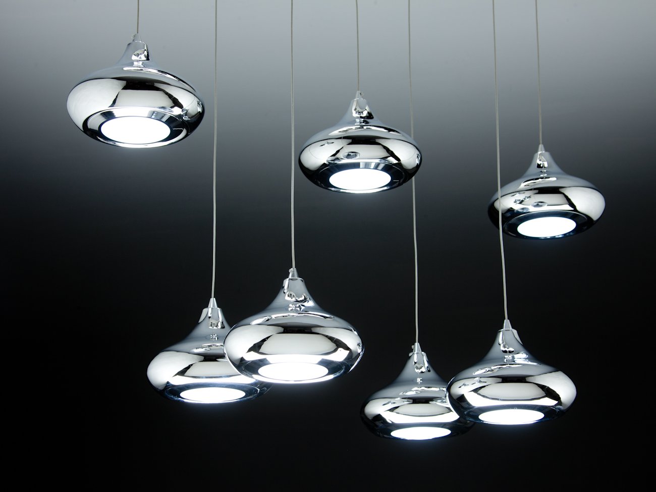 Lampadario a Sospensione Led Drop 7  Design Luce calda, Fredda e Multicolor