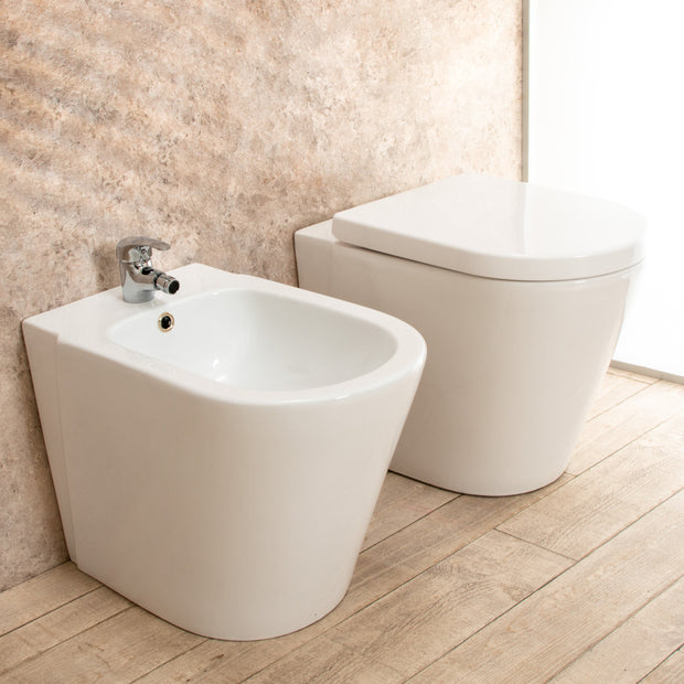 Sanitari Filo Parete Easy in Ceramica Wc con Tavoletta Senza Brida + Bidet