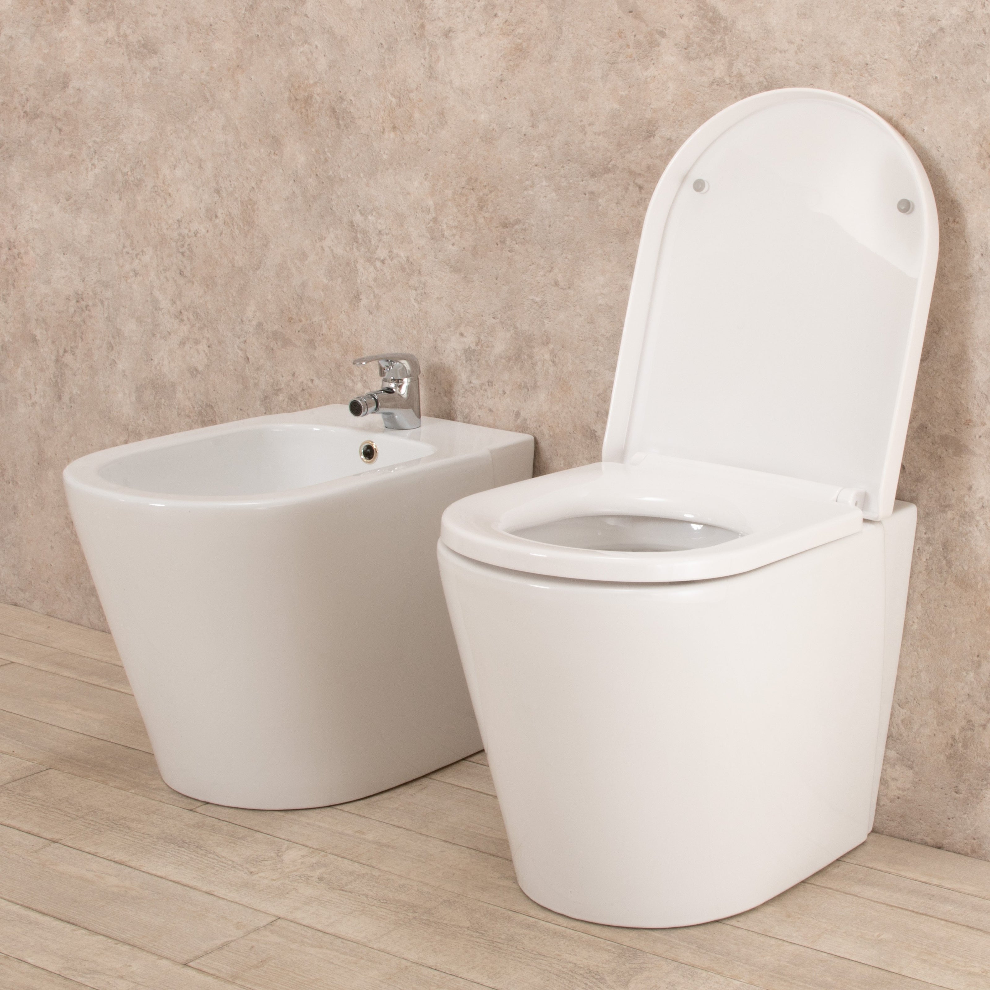 Sanitari Filo Parete Easy in Ceramica Wc con Tavoletta Senza Brida + Bidet