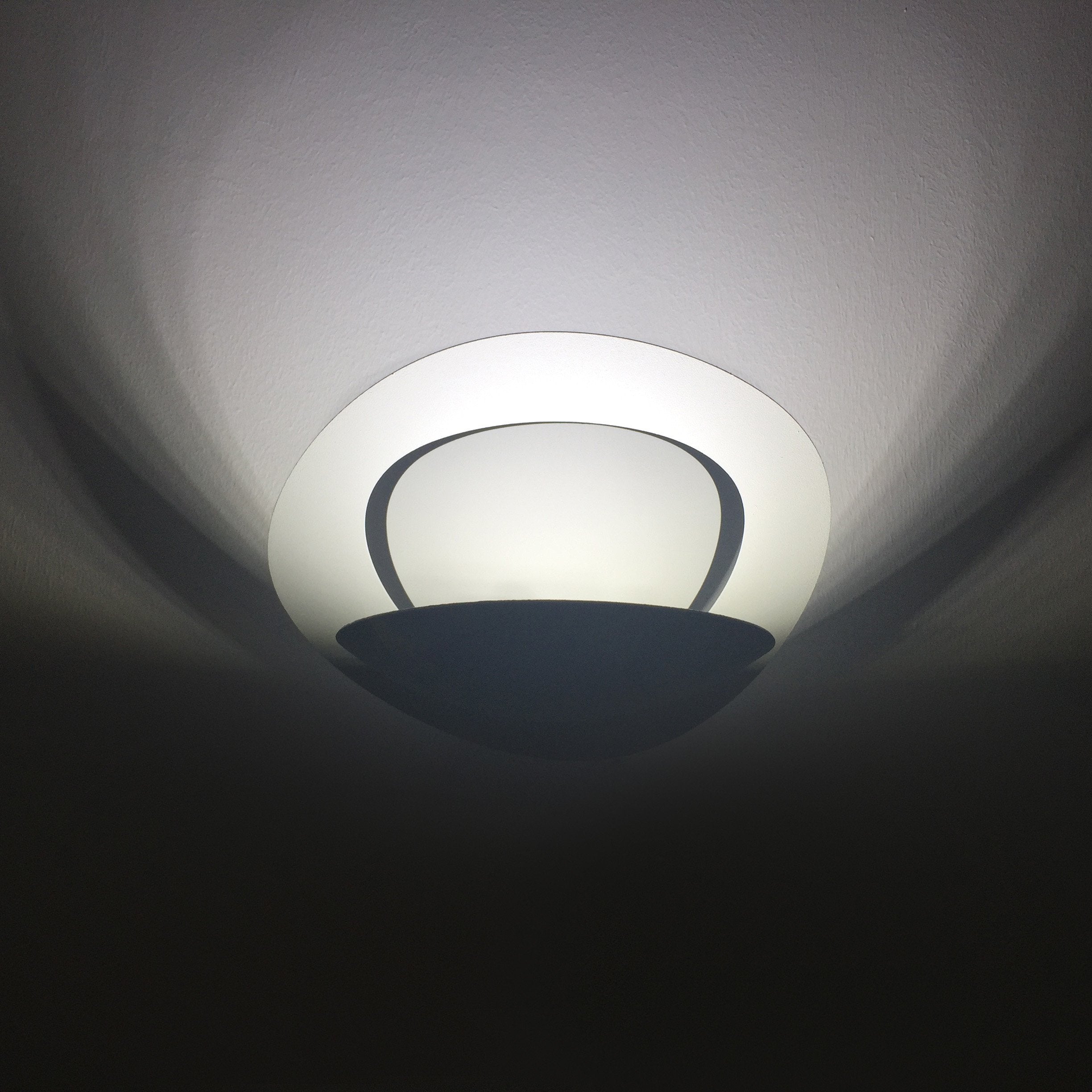 Applique a led Space Design Bianco Luce Fredda Salotto Moderno