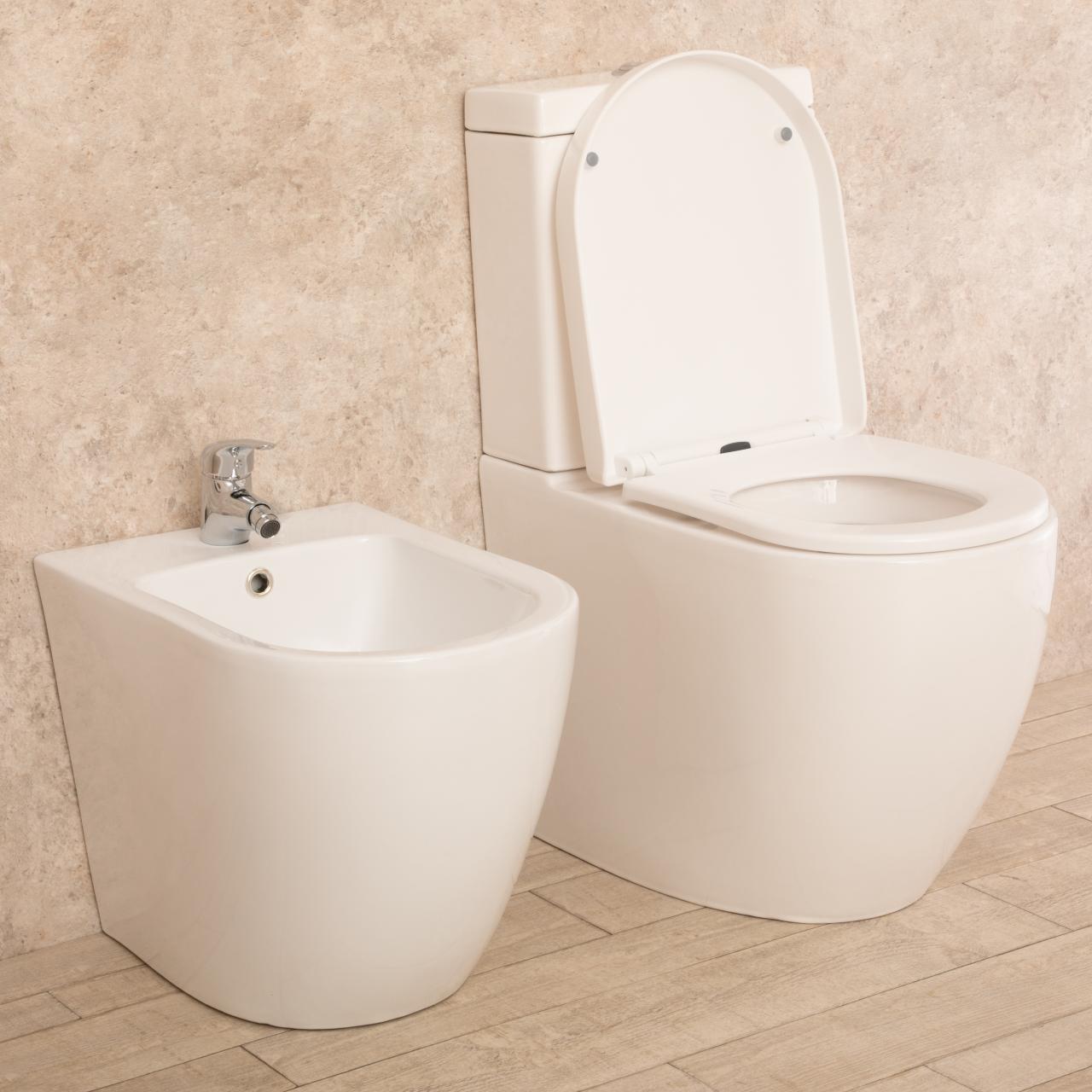 Cassetta Esterna Wc In Ceramica.Import For Me Sanitari Con Cassetta Esterna Vortix Wc Con Tavoletta E Bidet Toilette A Due Pezzi